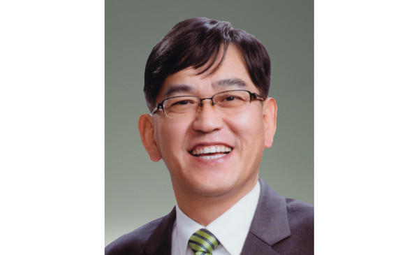 ▲ 김종석 경기도의회 사무처장.