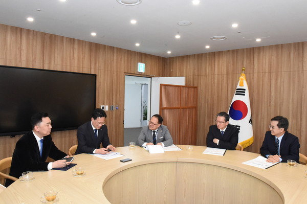 ▲ 정희태 의원이 ‘경기북부 공공거점 의료센터’ 양주시 유치 제안을 하고 있다.