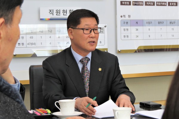 ▲ 박광순 성남시의회 의장.