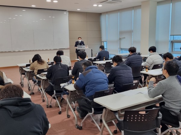 ▲ 안성시 봄철 산불방지 종합대책회의 진행중인 모습.