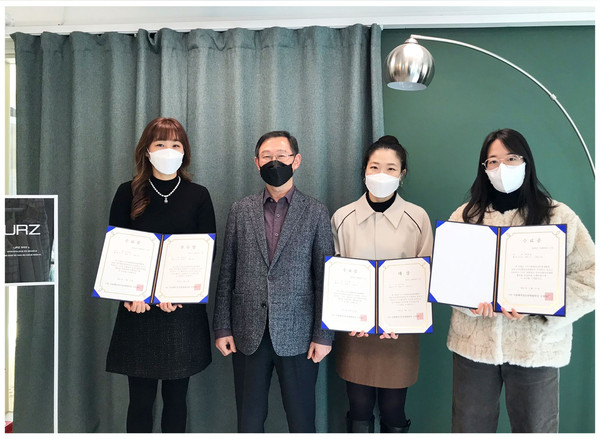 ▲ 패션봉제 공동브랜드 ‘유어즈’ 우수 서포터즈 시상식.