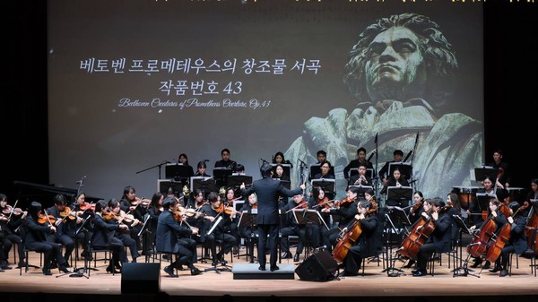▲ 2022 서초금요음악회 공연 장면.