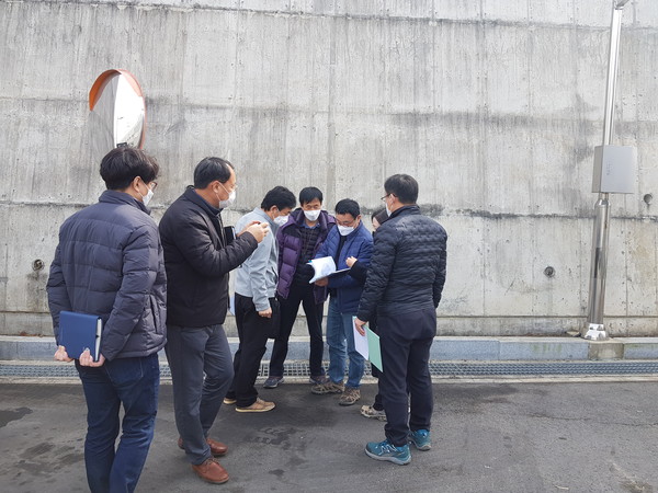 ▲ 해빙기 대비 안전점검 실시 모습.
