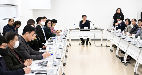 ▲ 이민근 안산시장, 국제거리극축제 중간보고회 주재.