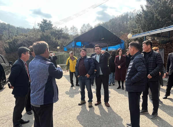 ▲ 백영현 포천시장과 포천동 통장협의회 모습.