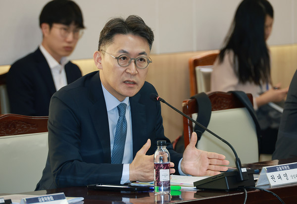 ▲ 회사채·단기금융시장 및 부동산 PF 리스크 점검회의 참석한 권대영 금융위원회 상임위원. /뉴시스