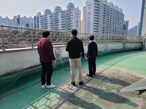 ▲ 대야평생학습관 안전관리 실태 점검 모습.