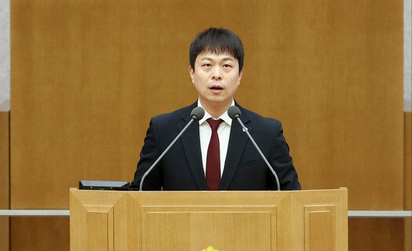 ▲ 5분 자유발언하는 유영일 의원.