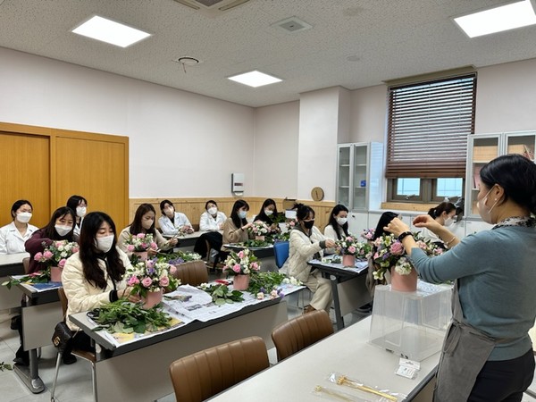 임산부 공감프로젝트 ‘플라워 태교’ 첫 수업