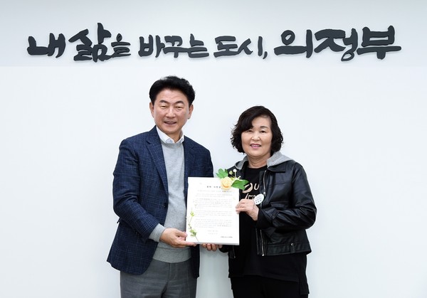 ▲ 신임 통장협의회장들과 차담회 가진 김동근 의정부시장 모습.