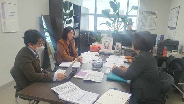 ▲ 보건의료 취약계층 건강회복소요비 지원 조례안 관련 정담회 개최 모습.