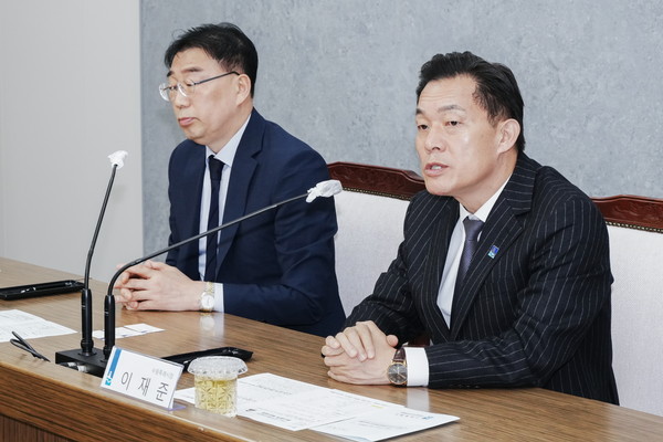 ▲ 수원시 통상협력 업무협약 체결 모습.