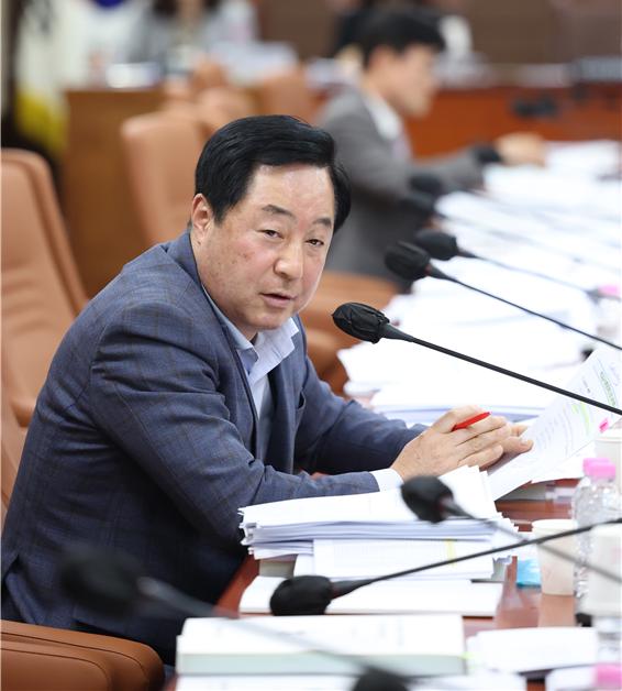 ▲ 박석 의원.