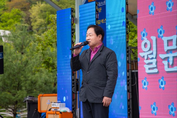 ▲ 남양주시 와부읍 월문천 물 향기 축제 개최식에 참석한 주광덕 남양주시장.