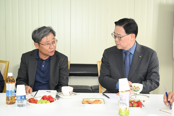 ▲ 관내 중소기업 방문해 현장 소통 진행한 강수현 양주시장.