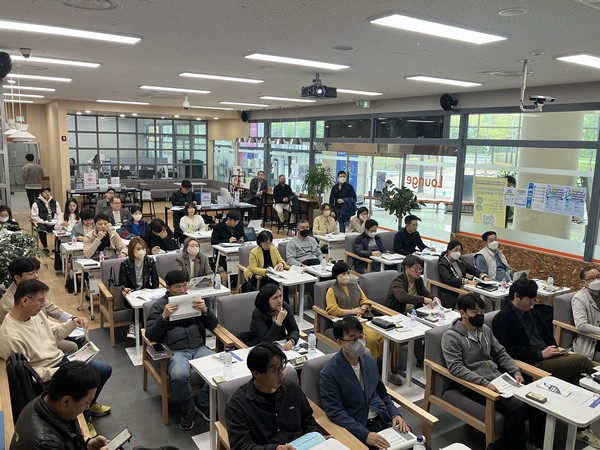 ▲ 공공판로 입점 컨설팅 지원사업 설명회 사진.
