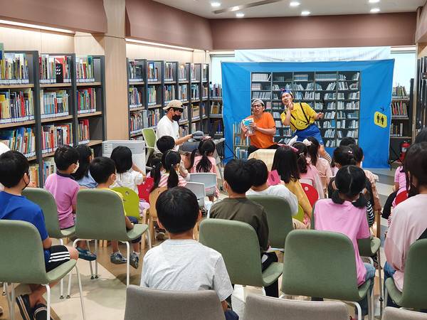 ▲ 양천구, 지난해 '도서관에서 예술로 놀자' 활동 사진.