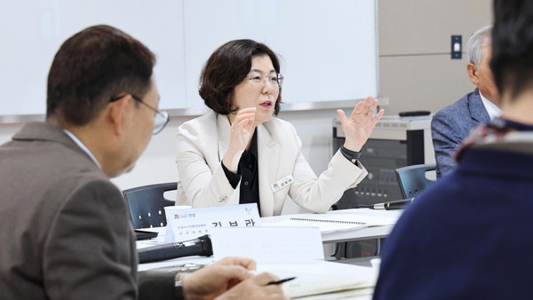 ▲ 안성시 시민참여위원회 분과위원장 회의 개최 모습.