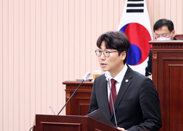 ▲ 발언하는 김한슬 의원.