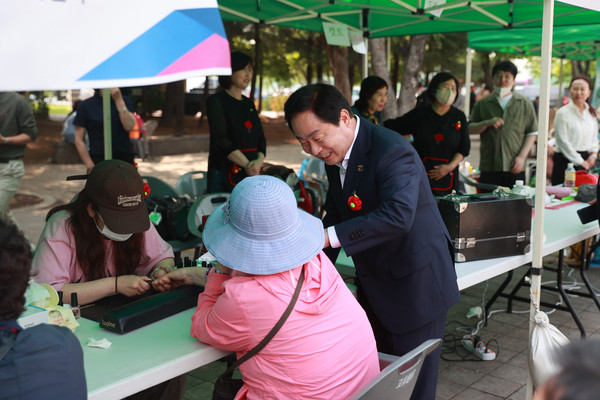 ▲ 남양주시 어버이날 기념행사 및 노인 일자리 축제 개최 모습.