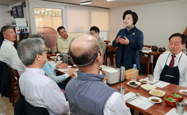 ▲ 신계용 과천시장이 관내 버스 종사자와 간담회를 가졌다.