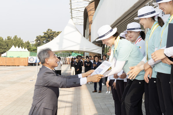 ▲ 계양구청장배 전국 양궁대회 시상 모습.