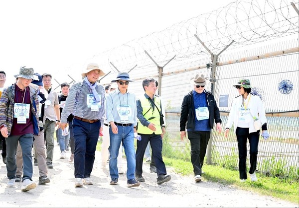 ▲ 파주시 DMZ 평화걷기 행사 개최 모습.