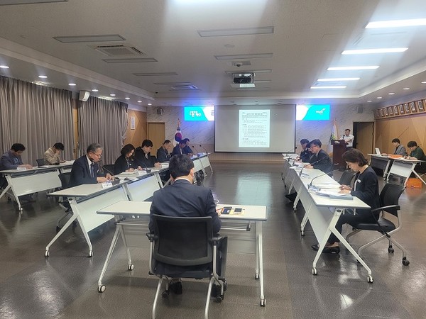 ▲ 파주시 금성의 집 공동대응 전담팀 회의 개최 모습.