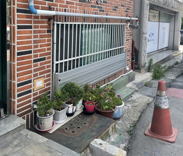 ▲ 인천 동구 침수방지시설 설치 모습.