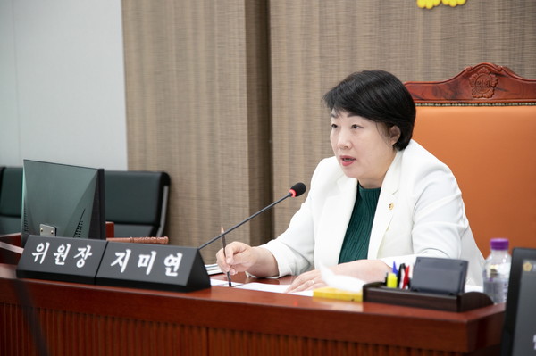 ▲ 발언하는 지미연 위원장.