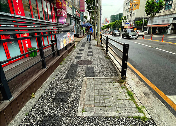 ▲ 양천구, 오목로 보행환경 개선 공사 전 현장.