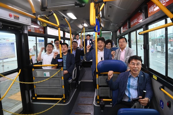 ▲ 하남시 시내버스 36번 시승식 개최 모습.