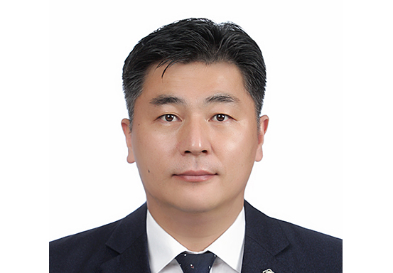 ▲ 인천국제공항공사 윤대기 상임감사위원 증명사진.