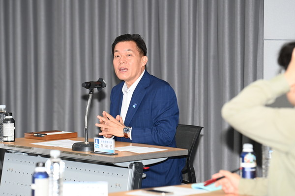 ▲ 이재준 수원시장이 발대식에서 발언하고 있다.