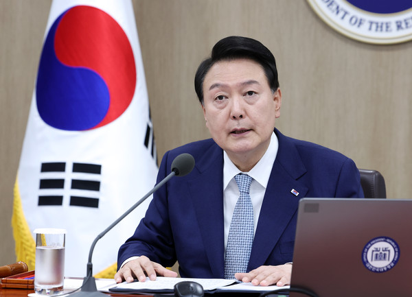▲ 윤석열 대통령이 용산 대통령실 청사에서 국무회의를 주재하고 있다. /뉴시스