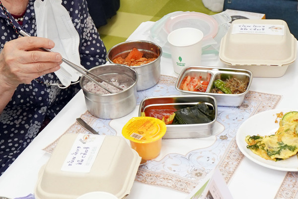 ▲ 동대문구 동행도시락 식사 사진.