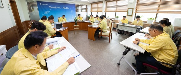 ▲ 제6호 태풍 '카눈' 대비 상황판단회의 개최 현장.