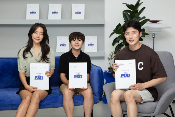 ▲ 경기도의회 웹드라마 '터치' 출연 배우들.