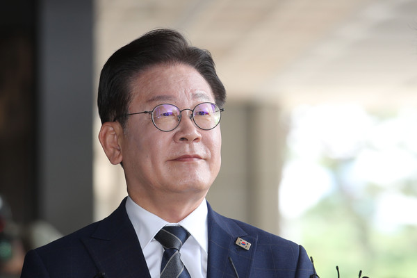 ▲ 백현동 의혹 검찰 출석하는 이재명. /뉴시스
