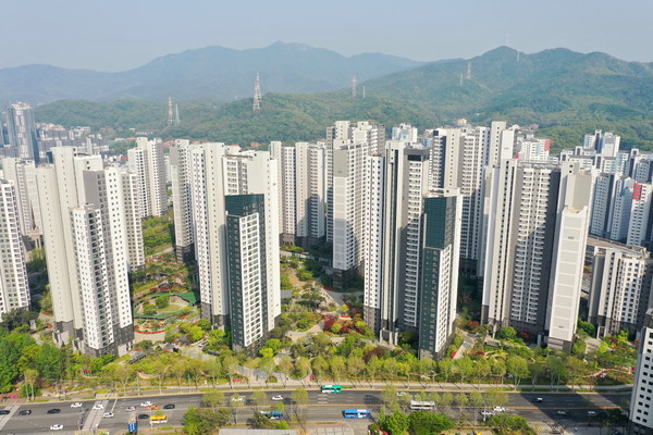 ▲ 과천위버필드 아파트 전경.