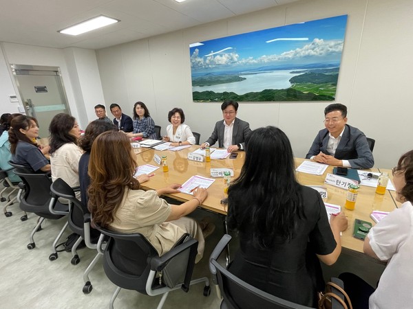 ▲ 김포시와 김포시어린이집연합회 정담회 개최 모습.