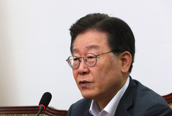 ▲ 최고위원회의 발언하는 이재명 대표. /뉴시스