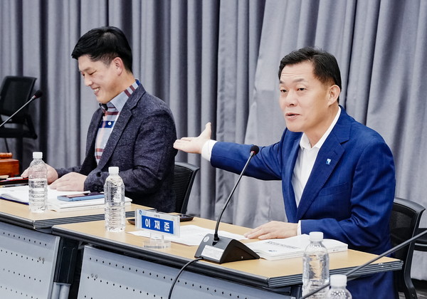 ▲ 이재준 수원시장이 인사말을 하고 있다.