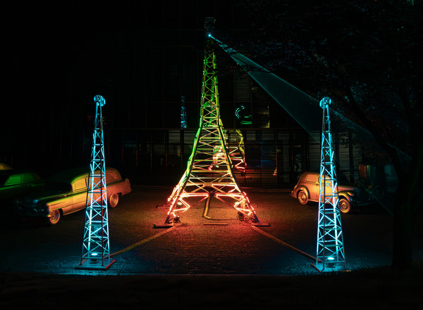 ▲ 백남준아트센터 《트랜스미션: 너에게 닿기를》 설치 전경, 2023Nam June Paik, Transmission Tower, 2002 /백남준아트센터 제공