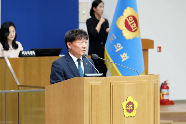 ▲ 교섭단체 대표연설하는 남종섭 의원.