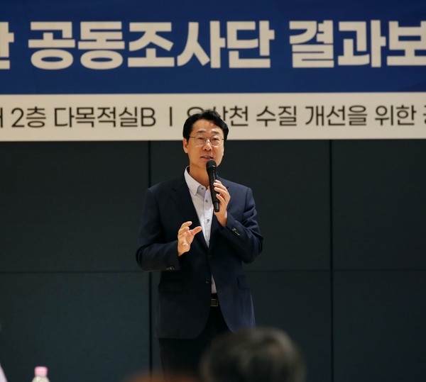 ▲ 오산천 결과보고회에 참석한 정명근 화성시장.