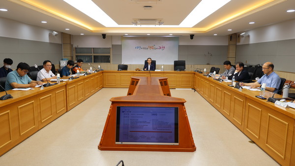 ▲ 과천시 화학안전관리위원회 회의 개최 모습.