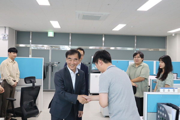 ▲ 염종현 경기도의회 의장 경기교통공사 방문 현장.