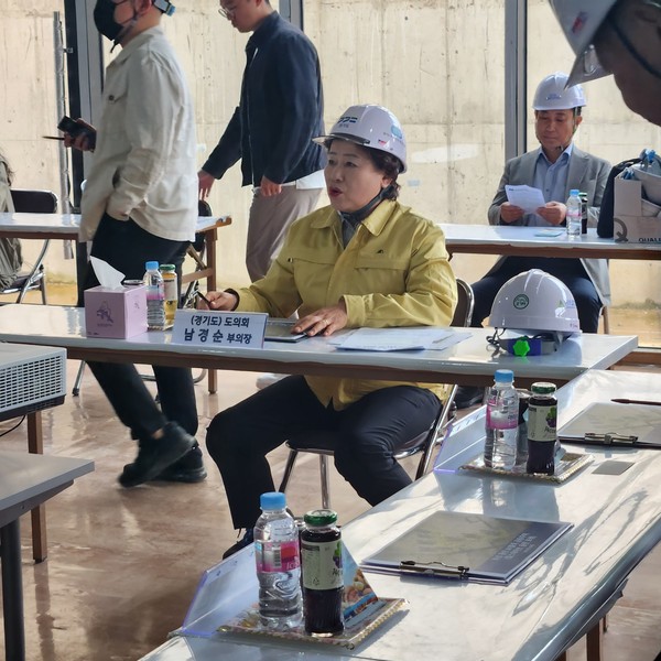 ▲ 남경순 부의장, 도내 산업현장 산재 사망사고 감축 위한 현장방문 실시 모습.