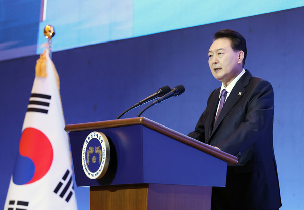 ▲ 윤 대통령, 제17회 세계한인의 날 기념식 축사. /뉴시스